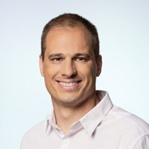 MUDr. Tomáš Nedeliak - MEDICOM Clinic