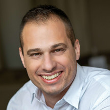 MUDr. Tomáš Nedeliak - MEDICOM Clinic