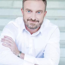 MUDr. Pavel Popelka