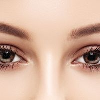 Nejčastější důvody operací očních víček a jejich okolí