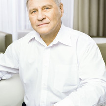 MUDr. Peter Ondrejka - MEDICOM Clinic