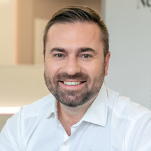 MUDr. Pavel Kobzík - MEDICOM Clinic