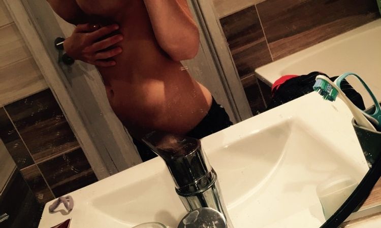 85682