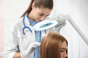 Příčiny vypadávání vlasů