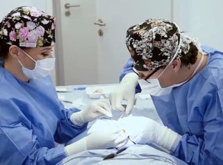 Plastická operace horních víček  - příběh pacientky - MUDr. Jiří Štern, Oculista oční centrum