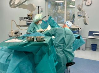 Augmentace prsou s implantáty o velikosti 255 ml